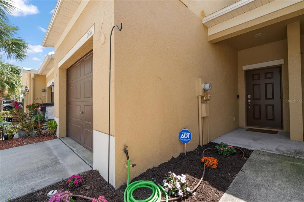 2011 Hawks View Drive Ruskin, FL 33570 - Photo 29 of 34