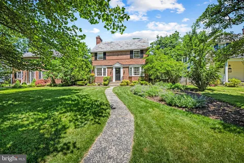 $550,000 | 330 Broadmoor Road, Baltimore, MD 21212