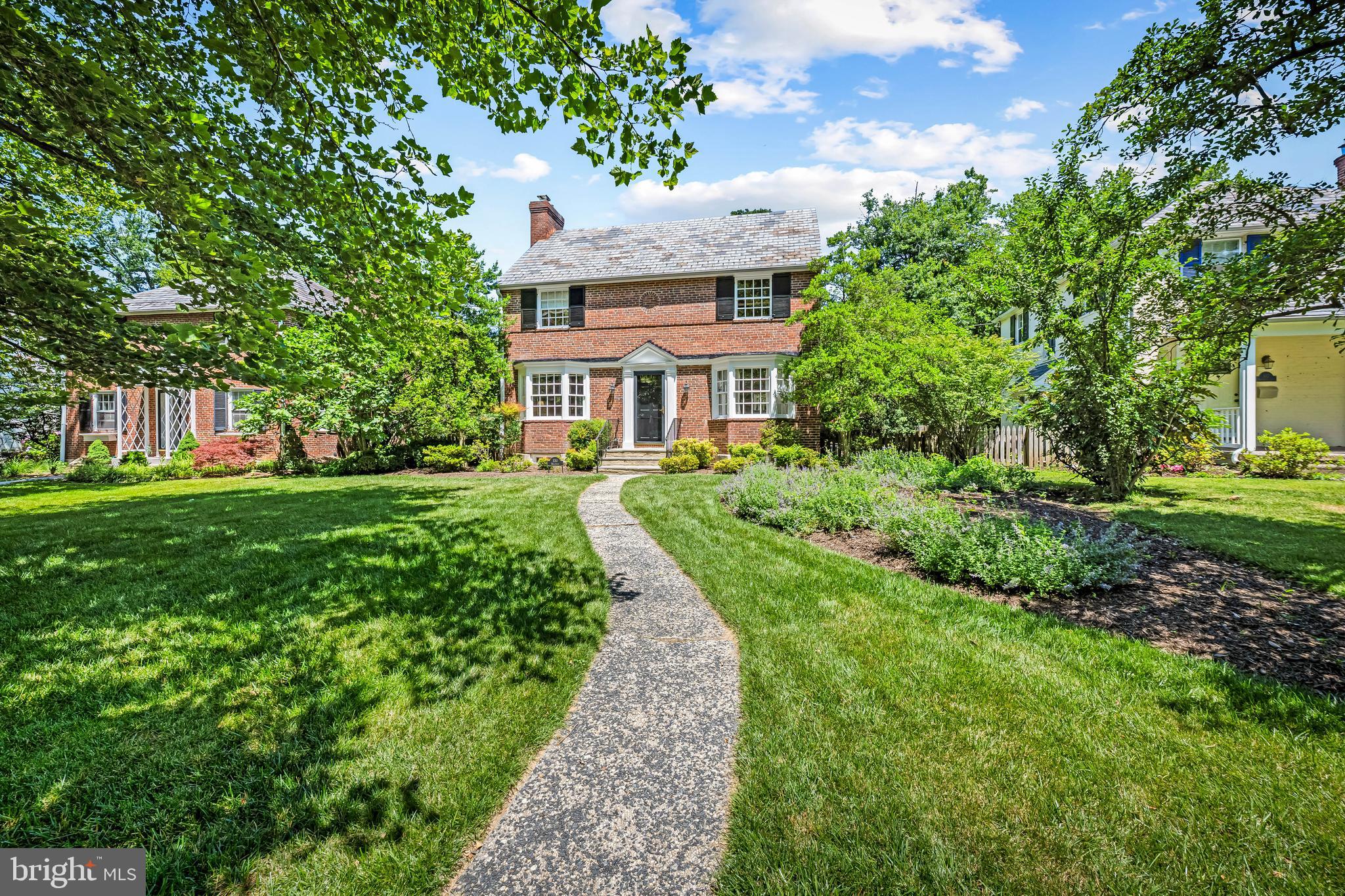 330 Broadmoor Road Baltimore, MD 21212 - Photo 1 of 40