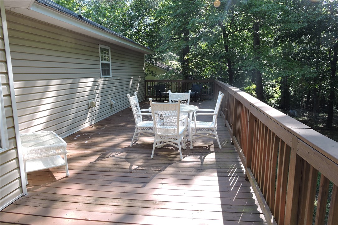 111 Hickory Trail Westminster, SC 29693 - Photo 5 of 21 Oversize Deck Perfect for Entertaining