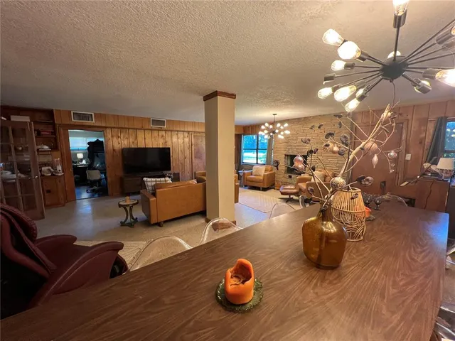 $625,000 | 9279 Silver Lake Drive, Leesburg, FL 34788