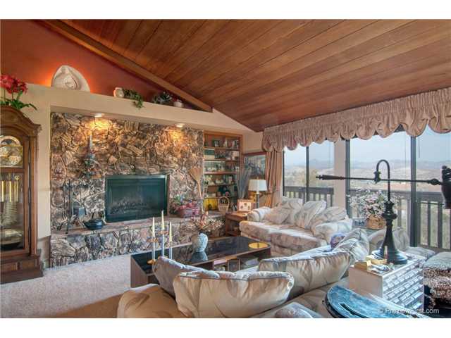 12109 Serena Road Lakeside, CA 92040 - Photo 5 of 25 Gallery Image 5