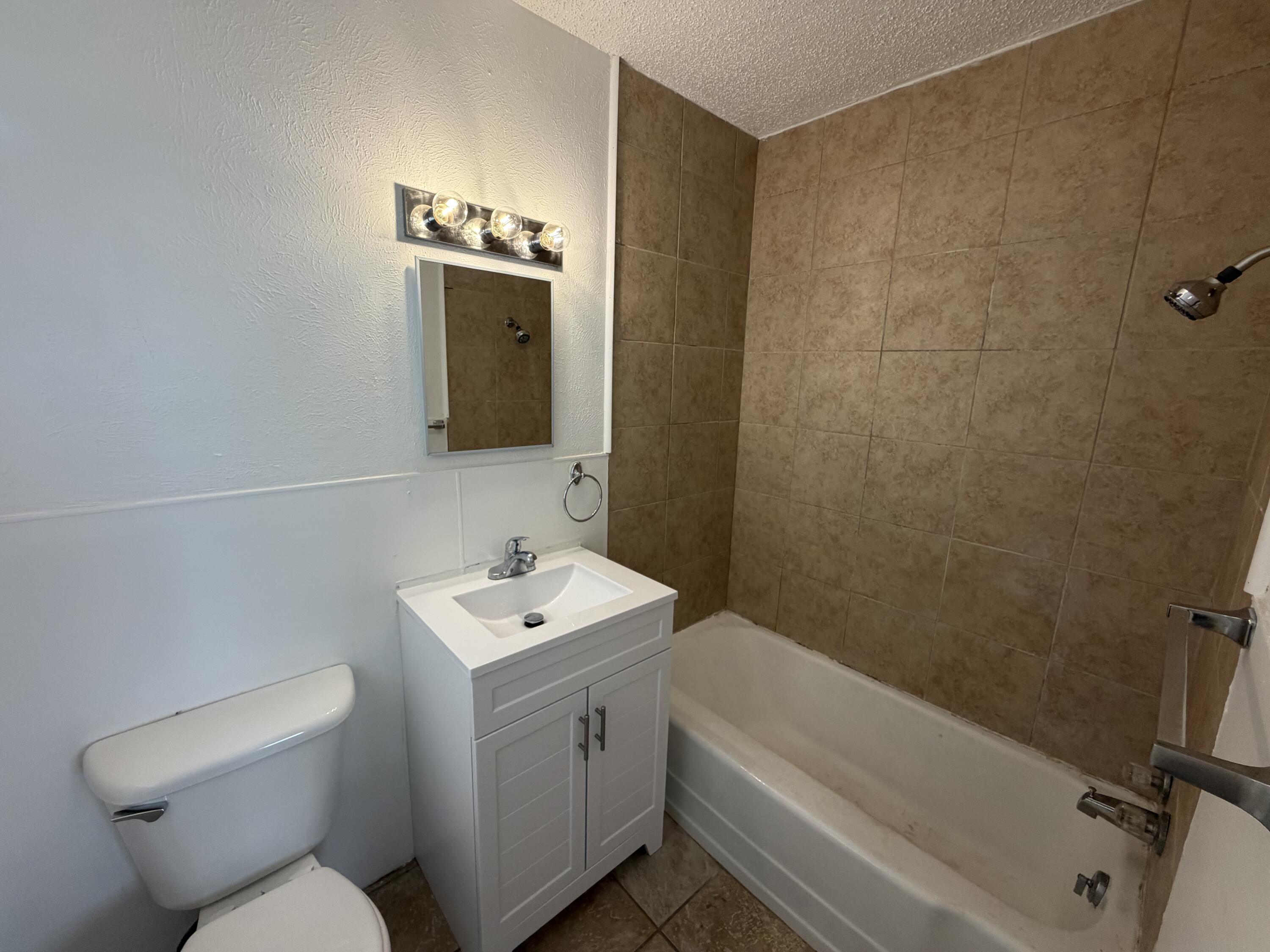 1336 60th Street Lubbock, TX 79412 - Photo 20 of 23 IMG_5079