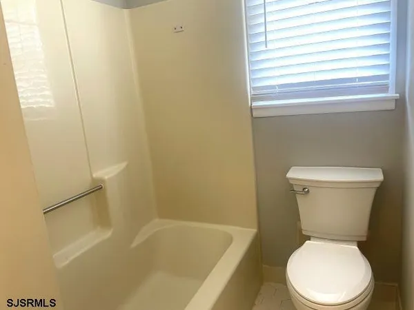 $25,000 | 9401 Winchester Avenue, Unit 2, Margate City, NJ 08402