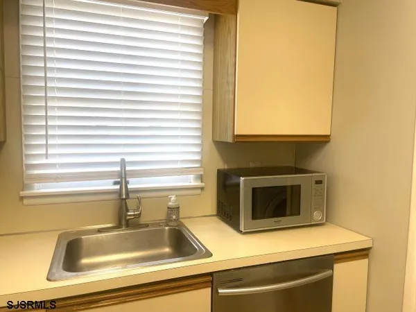 $25,000 | 9401 Winchester Avenue, Unit 2, Margate City, NJ 08402