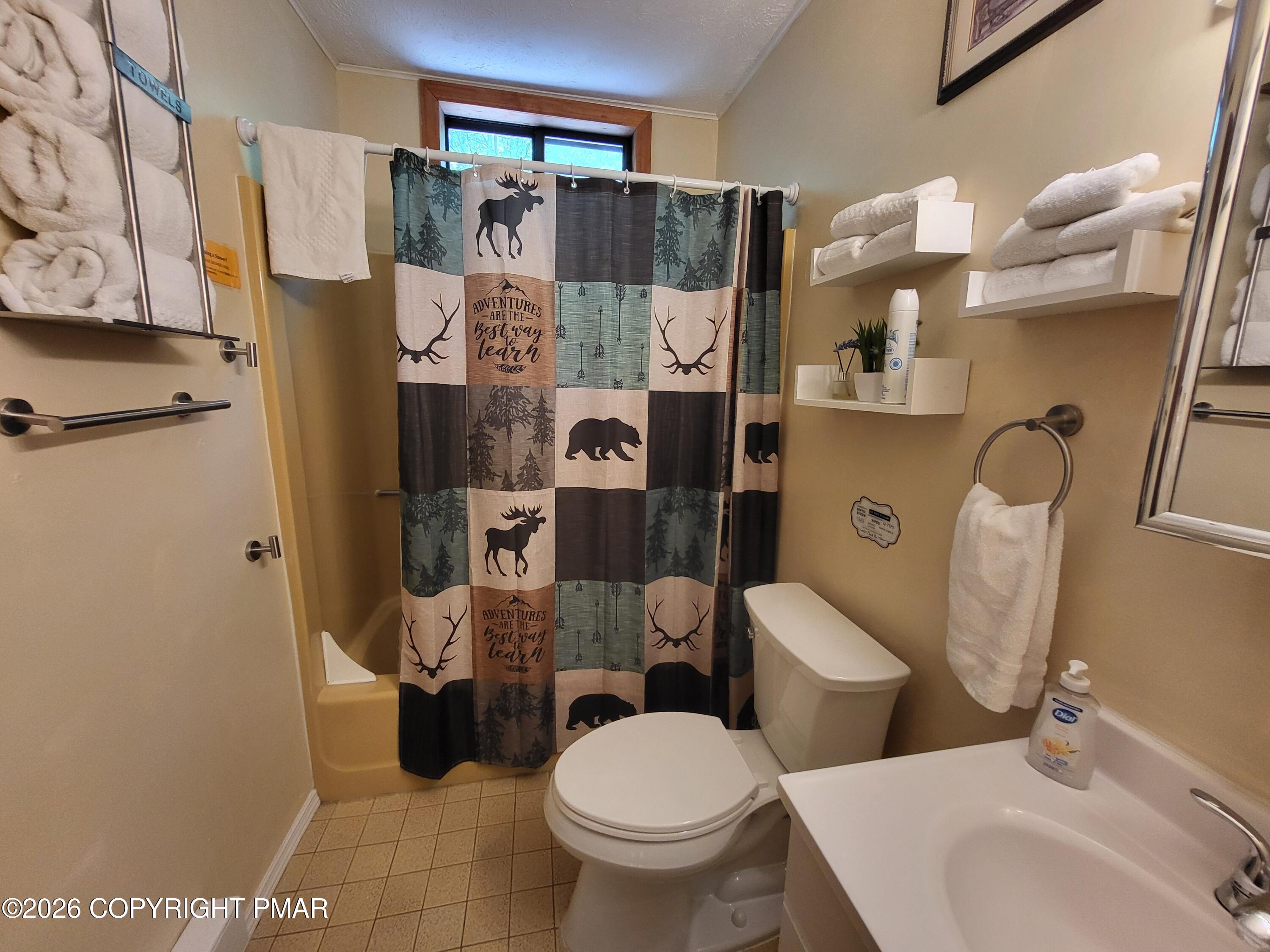 121 Park Court Bushkill, PA 18324 - Photo 25 of 76 1000093314