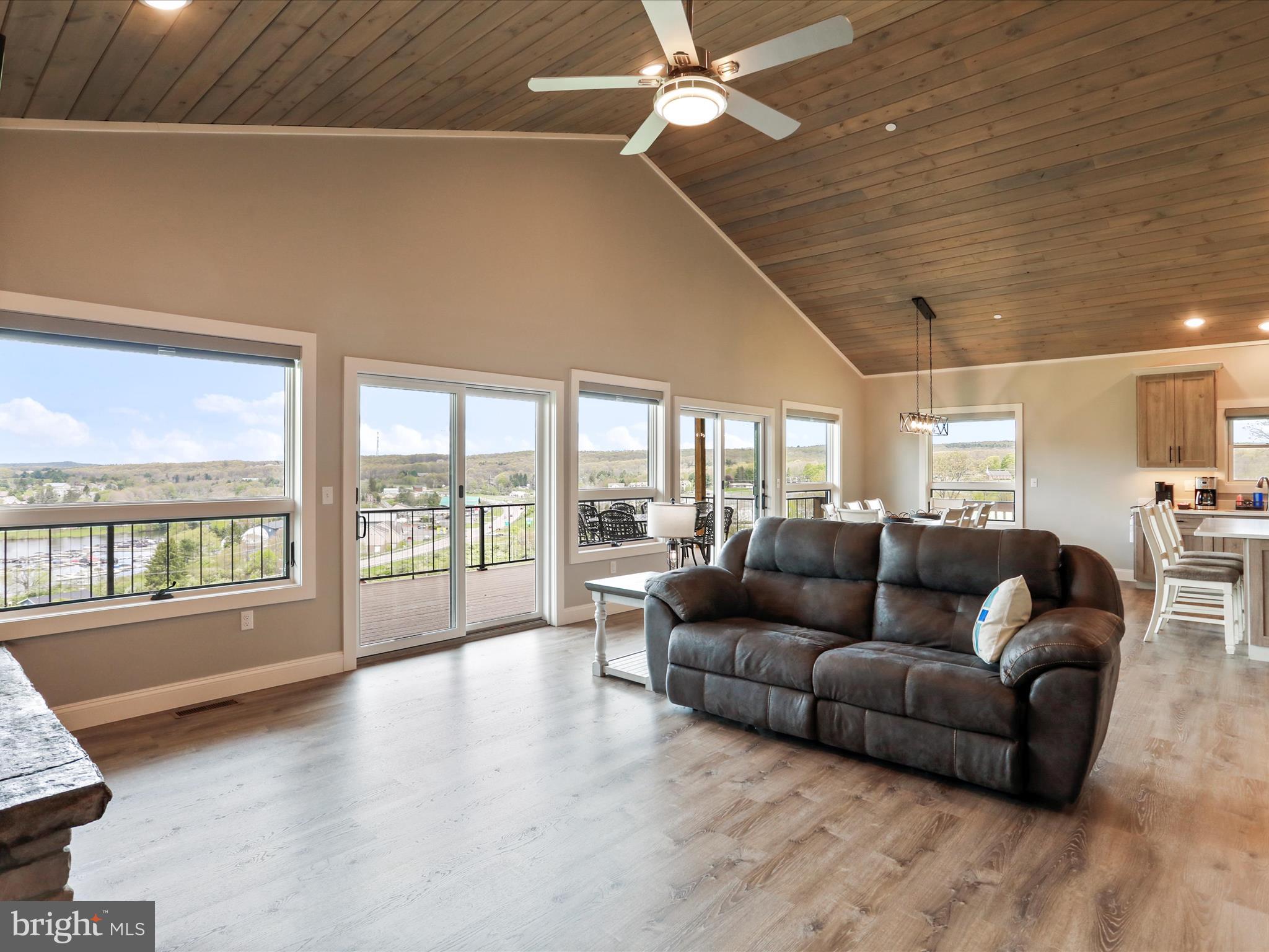 215 Fair Gate Road McHenry, MD 21541 - Photo 9 of 52