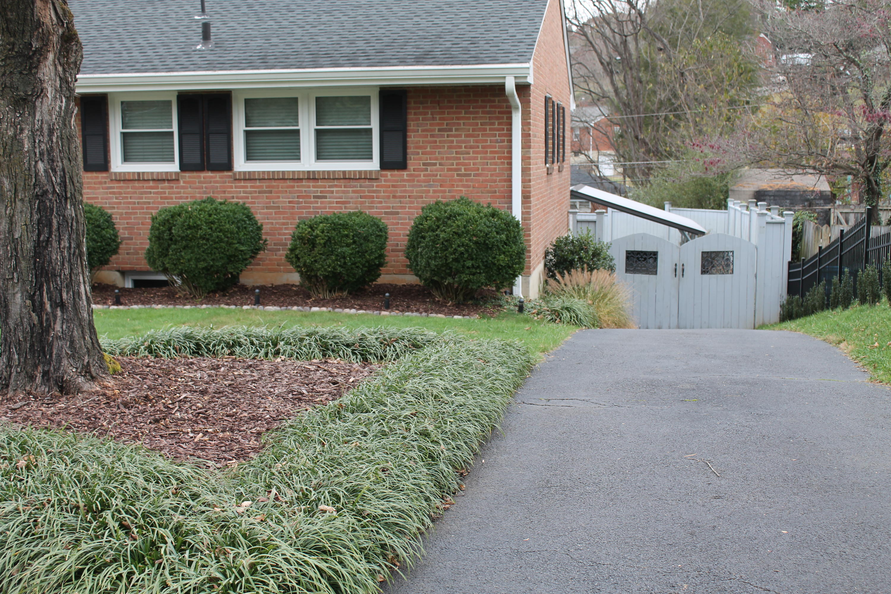 2749 Lofton Road Southwest Roanoke, VA 24015 - Photo 3 of 52 Side photo