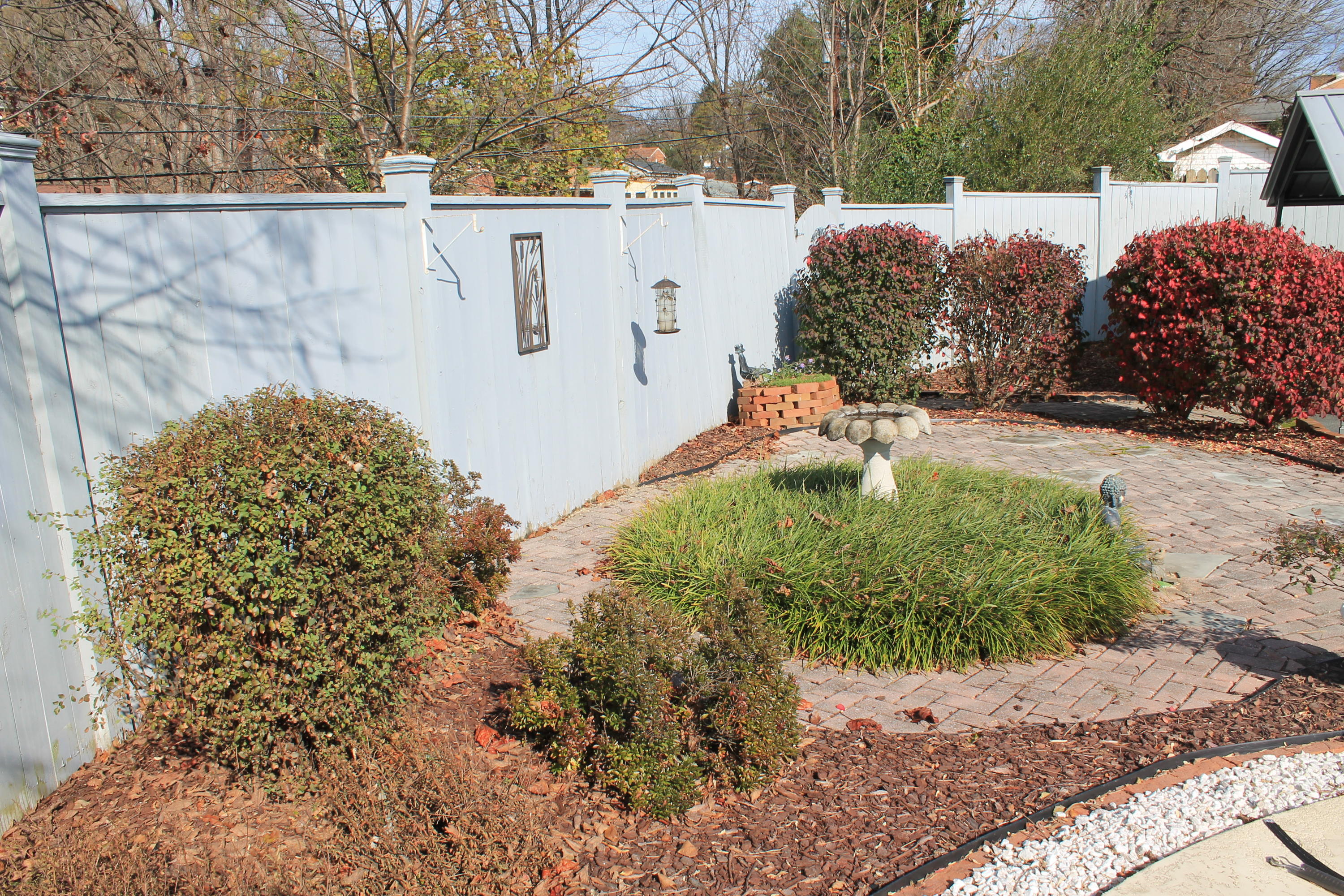 2749 Lofton Road Southwest Roanoke, VA 24015 - Photo 52 of 52 Landscaping