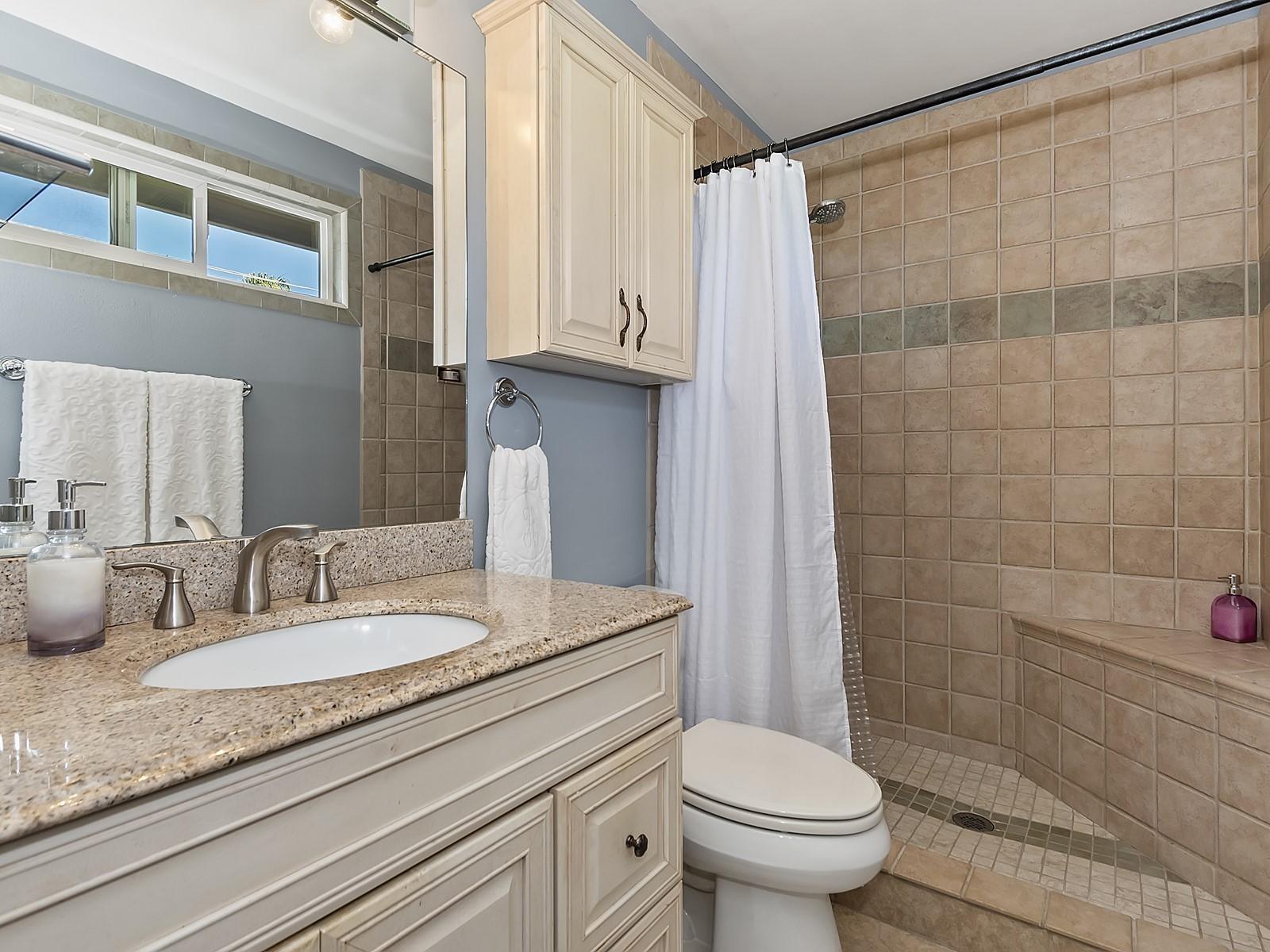 2280 East Powell Road Palm Springs, CA 92262 - Photo 22 of 36 021_Master Bathroom