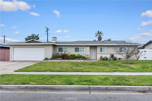 $899,999 | 423 South Danbrook Drive, Anaheim, CA 92804