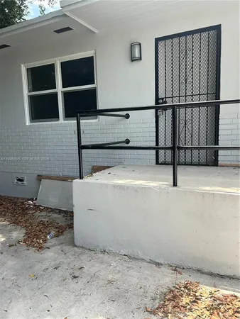 $1,900 | 13425 Northwest 31st Avenue, Unit 2, Opa-Locka, FL 33054