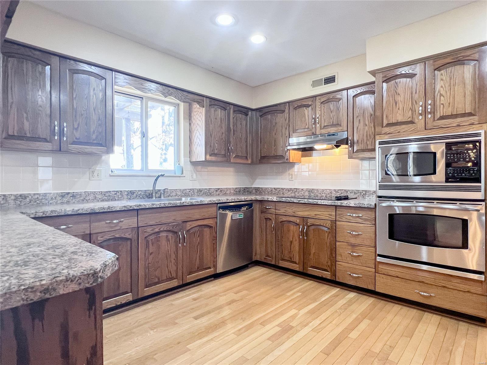 1114 Shadow Ridge Crossing O'Fallon, IL 62269 - Photo 8 of 21