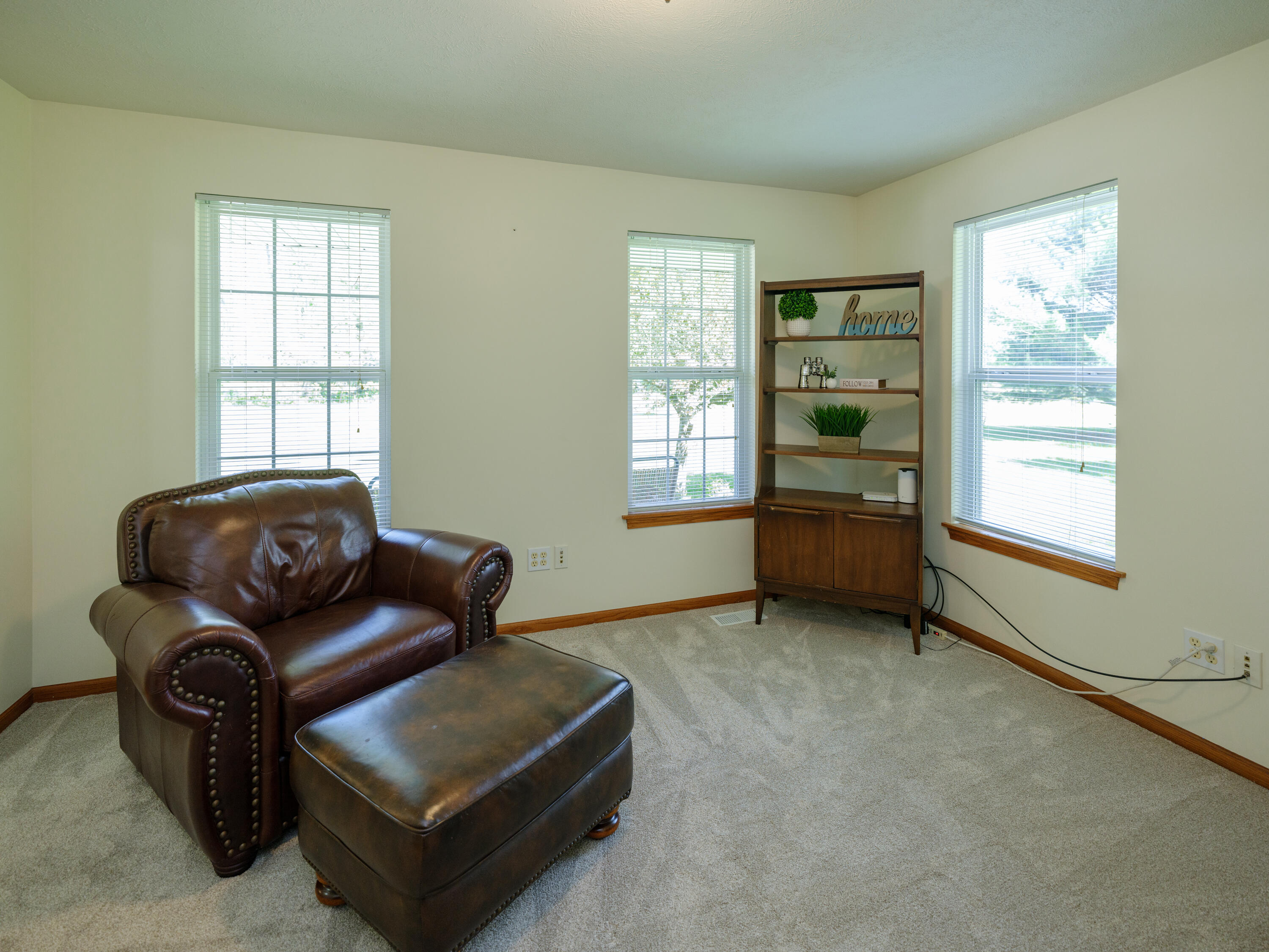 1042 Hunter Ridge Battle Creek, MI 49017 - Photo 17 of 47 1042 Hunters Ridge-116