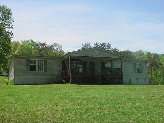 155 Blue Ridge Road Speedwell, TN 37870 - Photo 7 of 11 155 Blue Springs