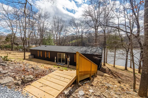$699,900 | 509 Pleasure Point Drive, Goodview, VA 24095