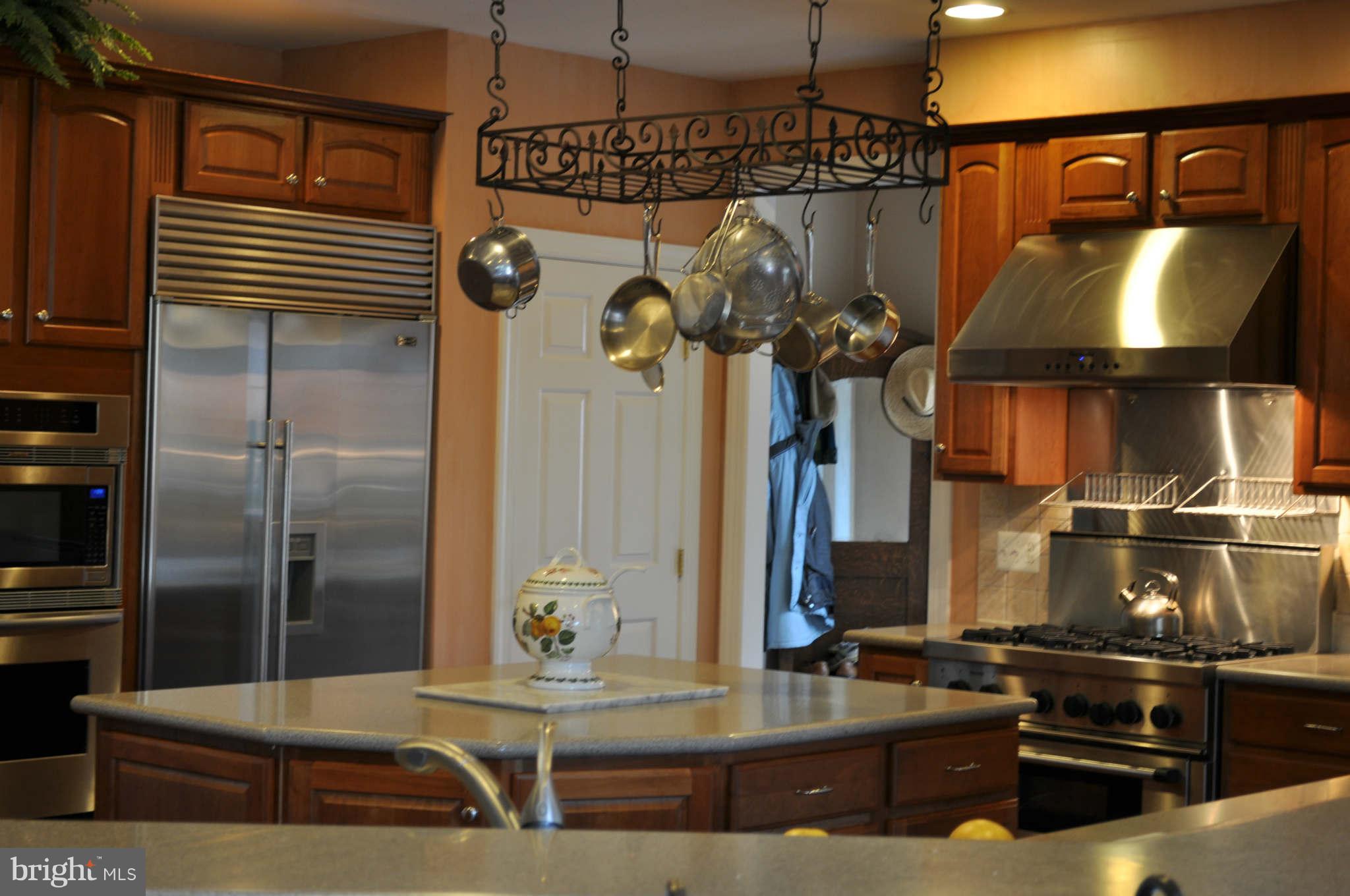 307 Dry Mill Road Southwest Leesburg, VA 20175 - Photo 4 of 7 Kitchen