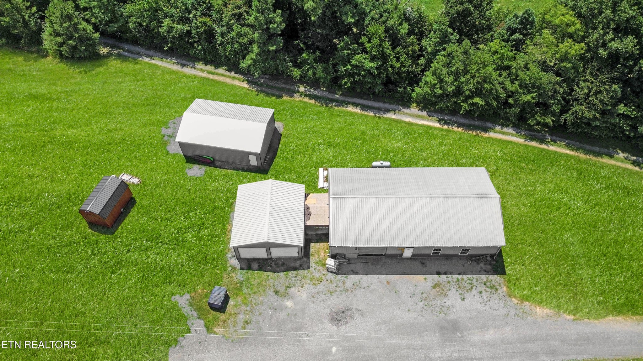 320 Harris Road Old Fort, TN 37362 - Photo 3 of 41