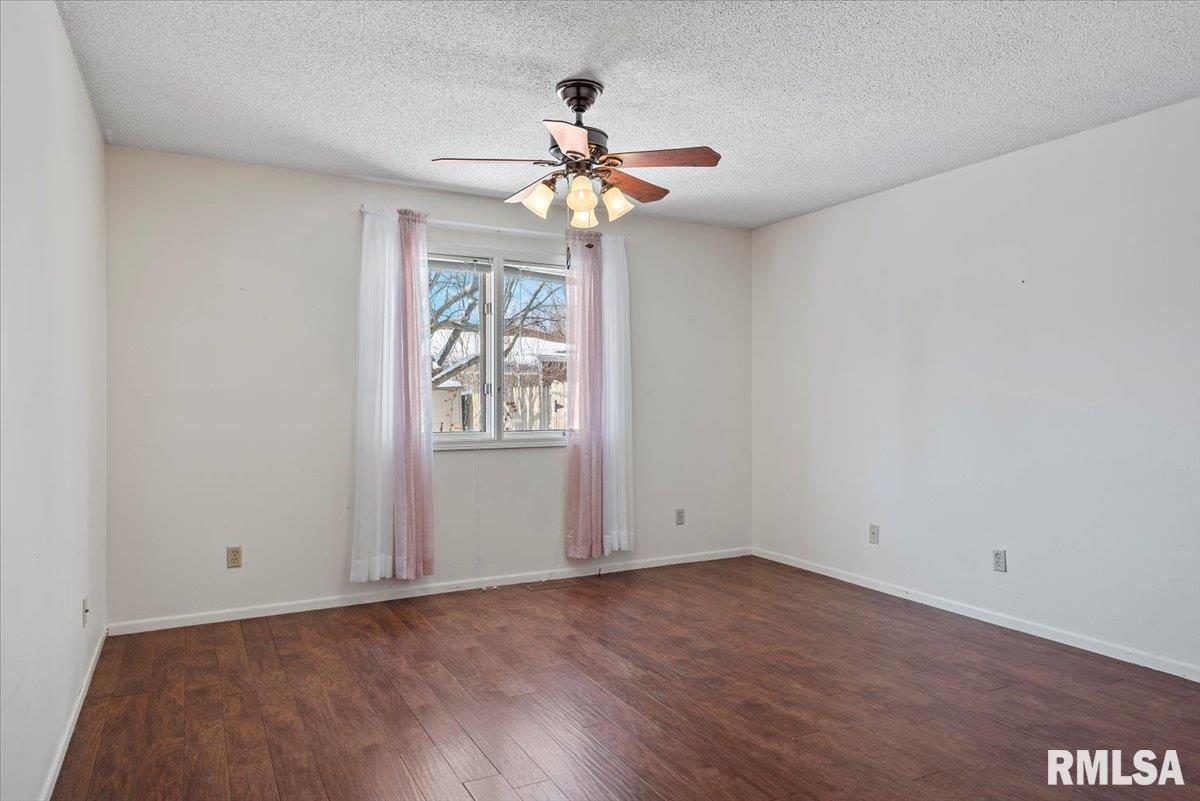 209 Astoria Road Springfield, IL 62704 - Photo 14 of 25