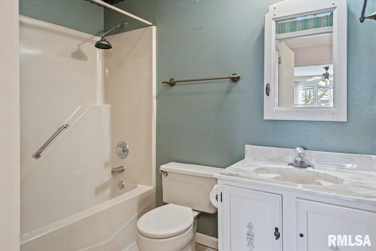 209 Astoria Road Springfield, IL 62704 - Photo 18 of 25