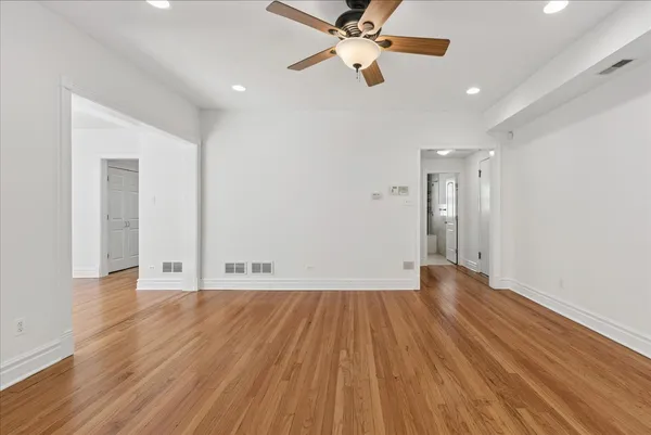 $275,000 | 4446 North Wolcott Avenue, Unit 1B, Chicago, IL 60640