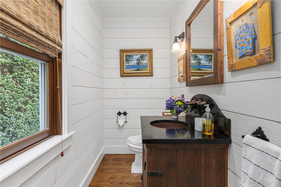 5 Ledge Road Newport, RI 02840 - Photo 18 of 38