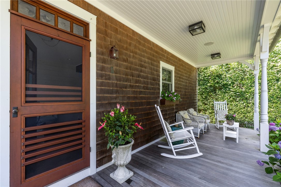 5 Ledge Road Newport, RI 02840 - Photo 3 of 38