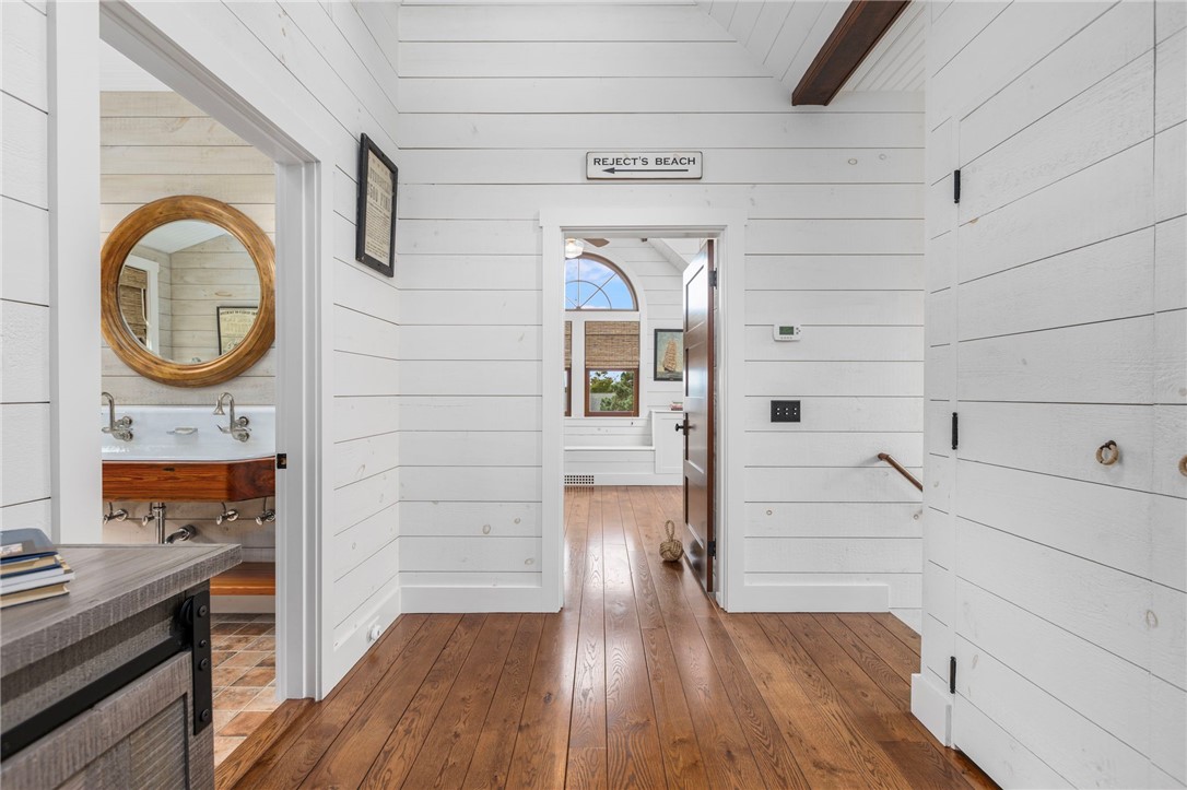 5 Ledge Road Newport, RI 02840 - Photo 33 of 38