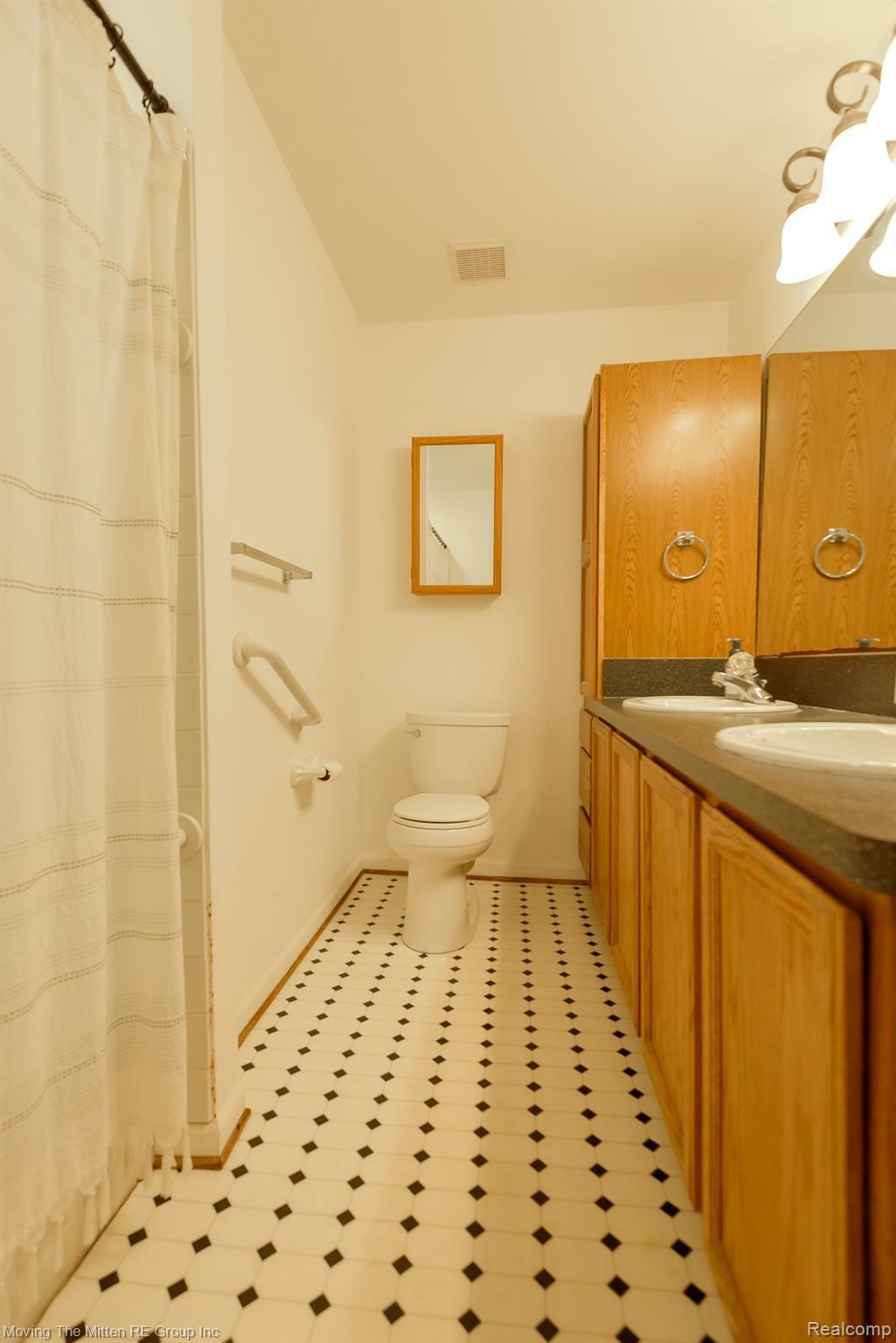 2430 Hannan Road Canton, MI 48188 - Photo 39 of 74 Gallery Image 39