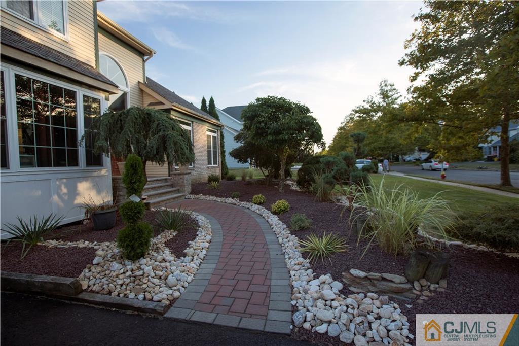 32 Oakland Road Old Bridge, NJ 08857 - Photo 2 of 22 Gallery Image 2