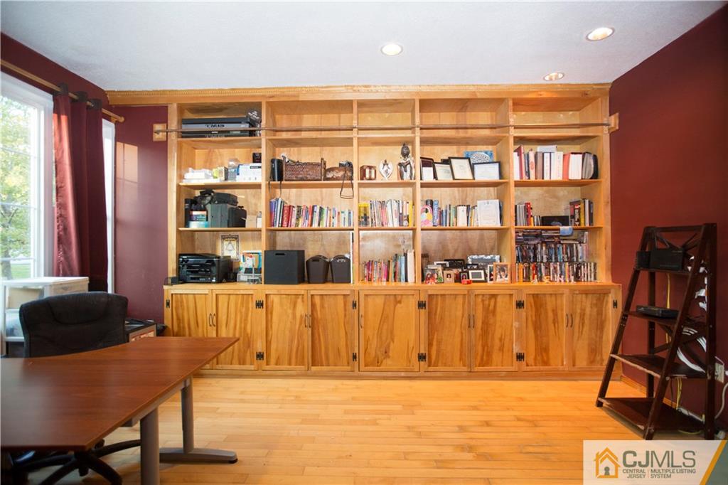 32 Oakland Road Old Bridge, NJ 08857 - Photo 6 of 22 Gallery Image 6