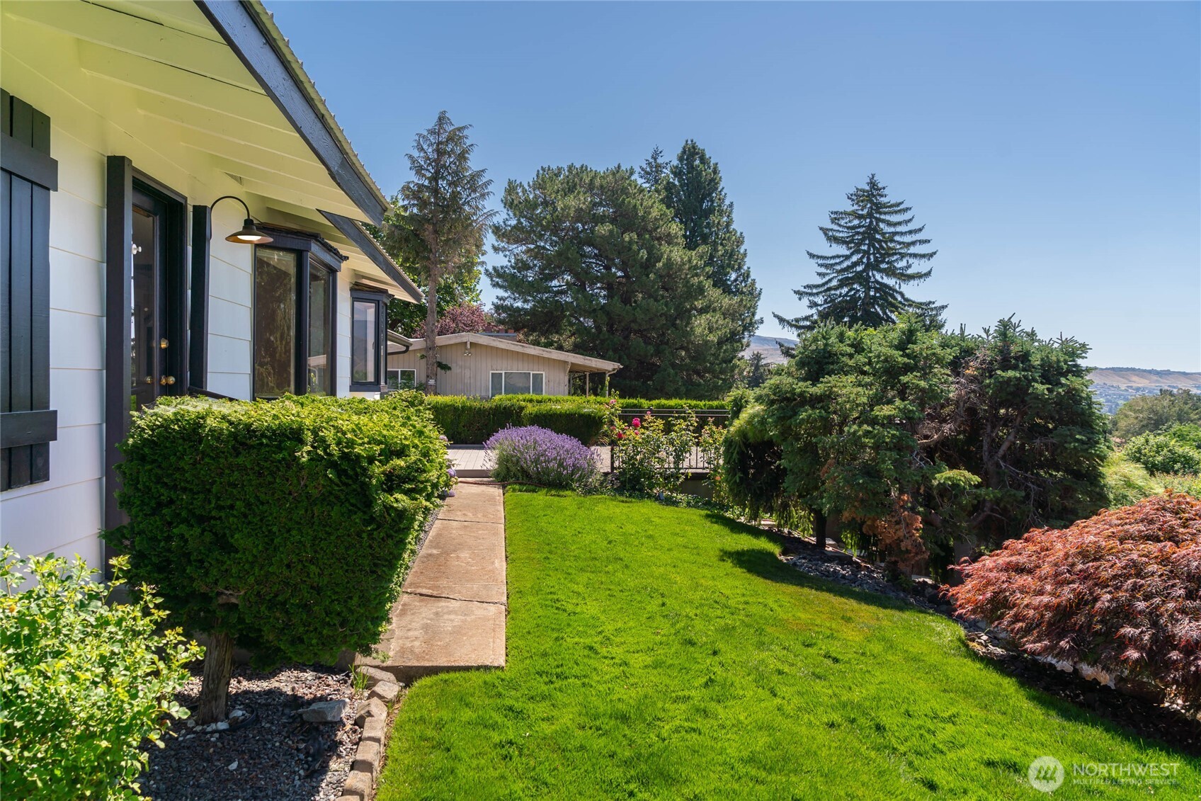 330 Sunnyslope Heights Road Wenatchee, WA 98801 - Photo 20 of 38