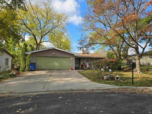 $539,900 | 2914 Hambrecht Road, Middleton, WI 53562