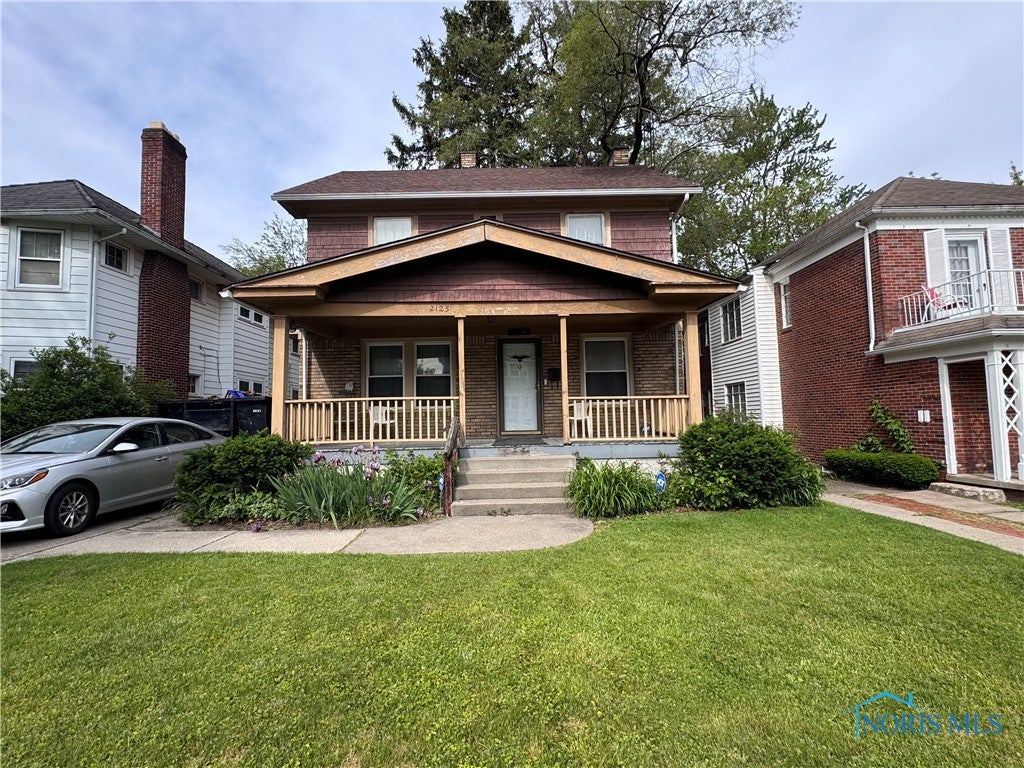 2125 Wyndhurst Road Toledo, OH 43607 - Photo 1 of 14 Gallery Image 1
