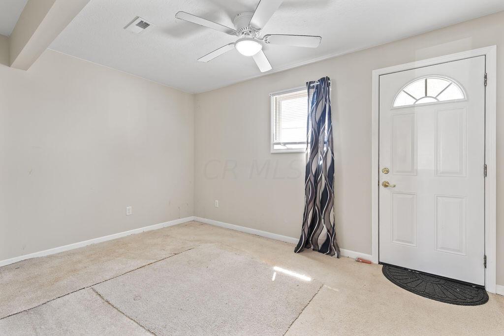 571 Ridgefield Road Newark, OH 43055 - Photo 21 of 47 21-BedroomOne_