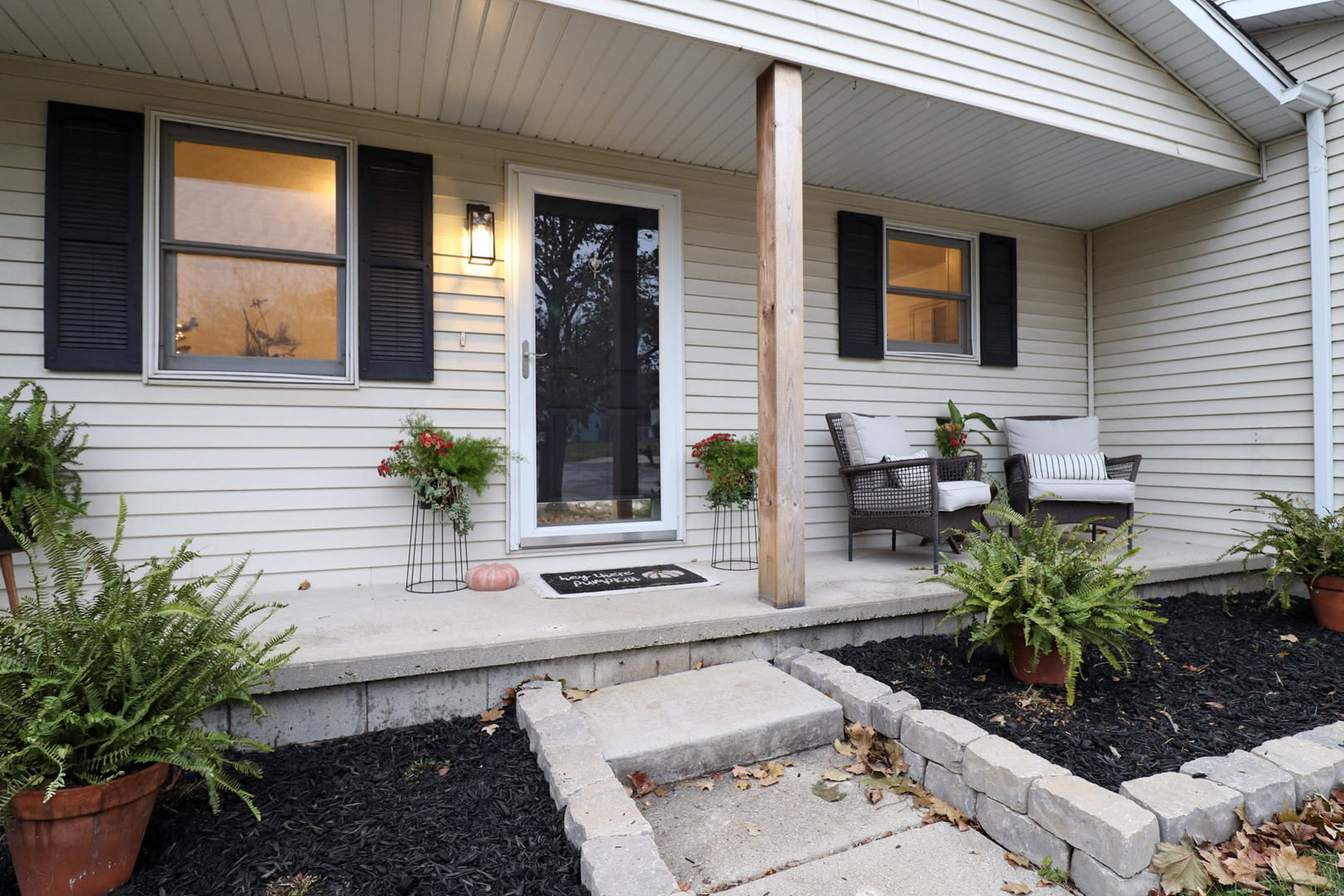 9 Timberview Drive Bloomington, IL 61701 - Photo 3 of 32