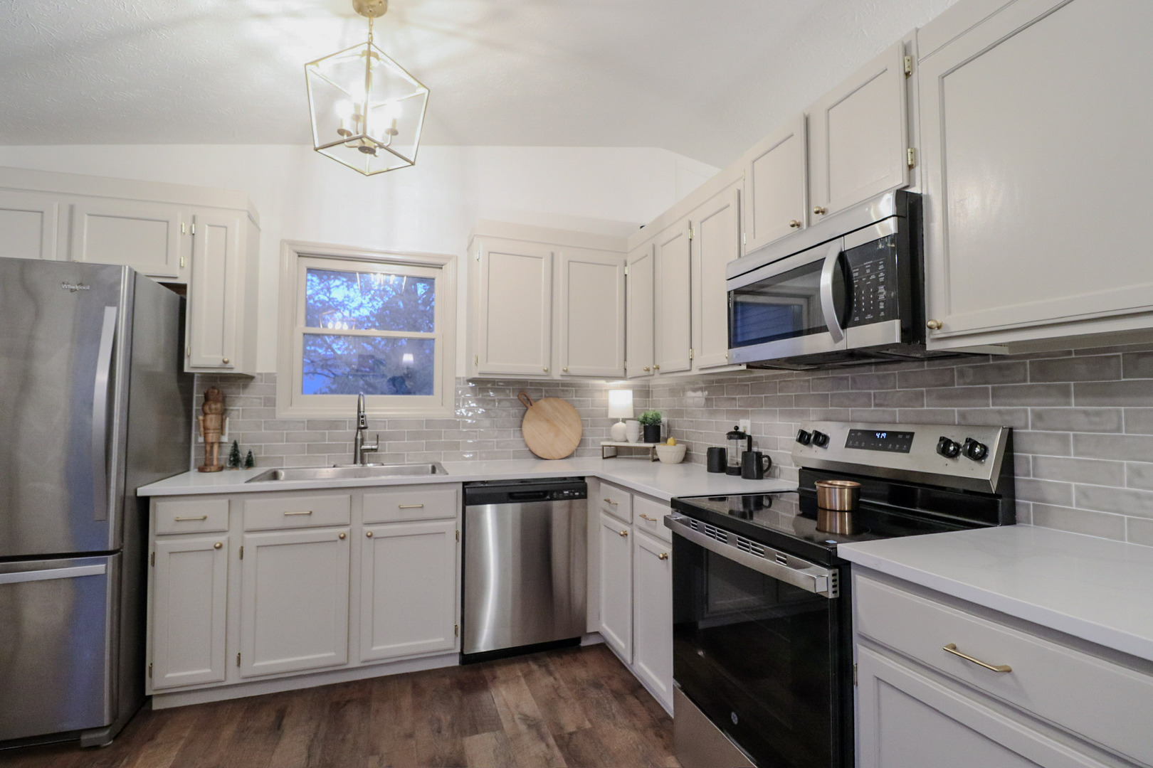 9 Timberview Drive Bloomington, IL 61701 - Photo 7 of 32