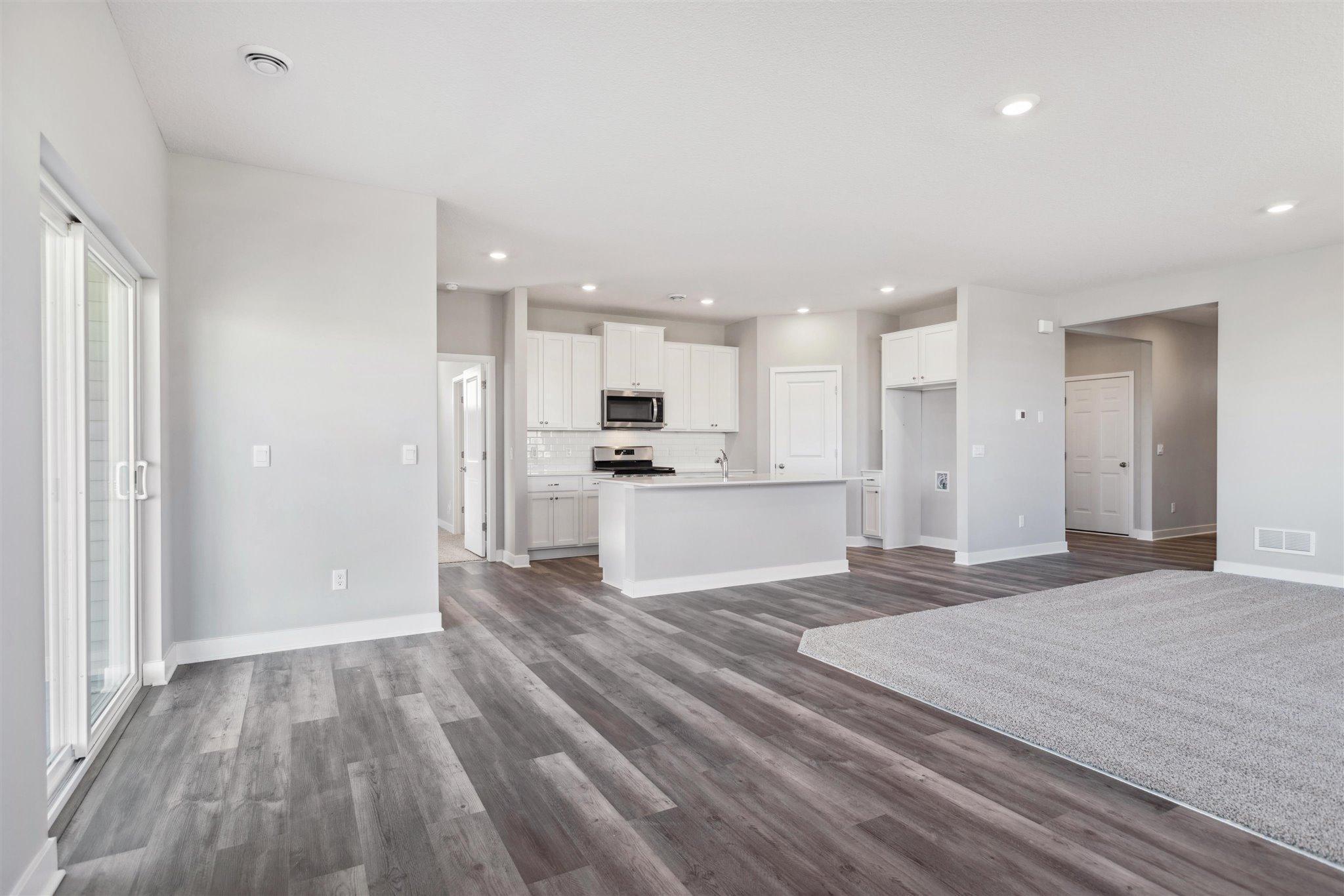 9810 Upper 89th Street South Cottage Grove, MN 55016 - Photo 6 of 39