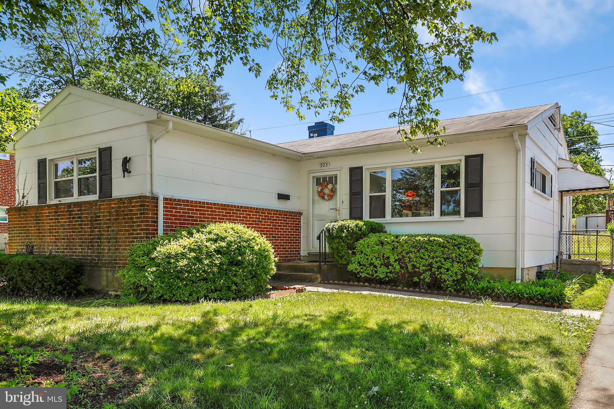 925 Marksworth Road Baltimore, MD 21228 - Photo 1 of 30
