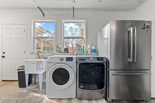 $779,900 | 1321 Marsh Line Court Southwest, Shallotte, NC 28470