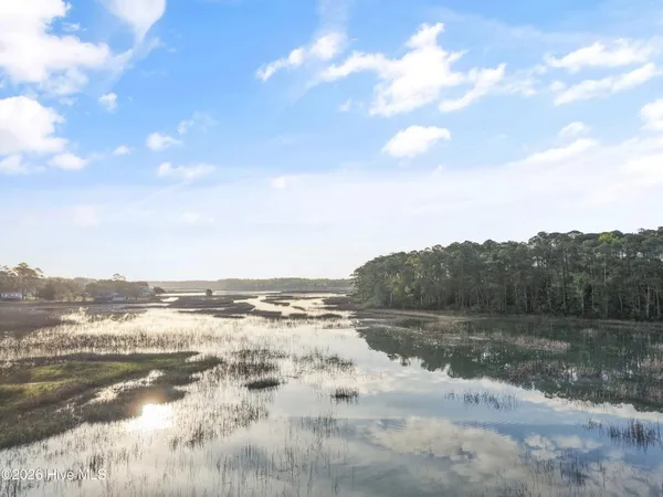 $779,900 | 1321 Marsh Line Court Southwest, Shallotte, NC 28470