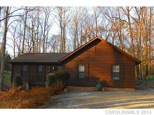 810 Kelly Road Mount Holly, NC 28120 - Photo 1 of 16 Gallery Image 1