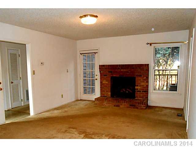 810 Kelly Road Mount Holly, NC 28120 - Photo 11 of 16 Gallery Image 11