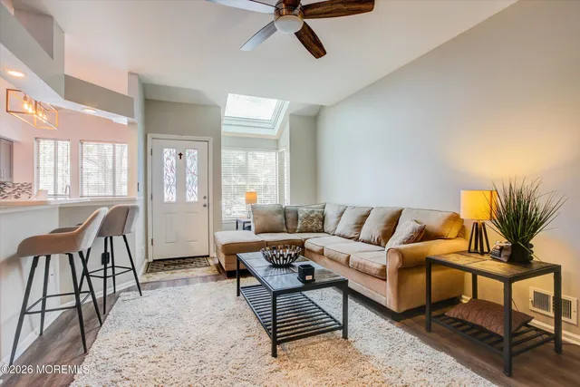 $489,900 | 18 Birchwood Road, Bedminster, NJ 07921