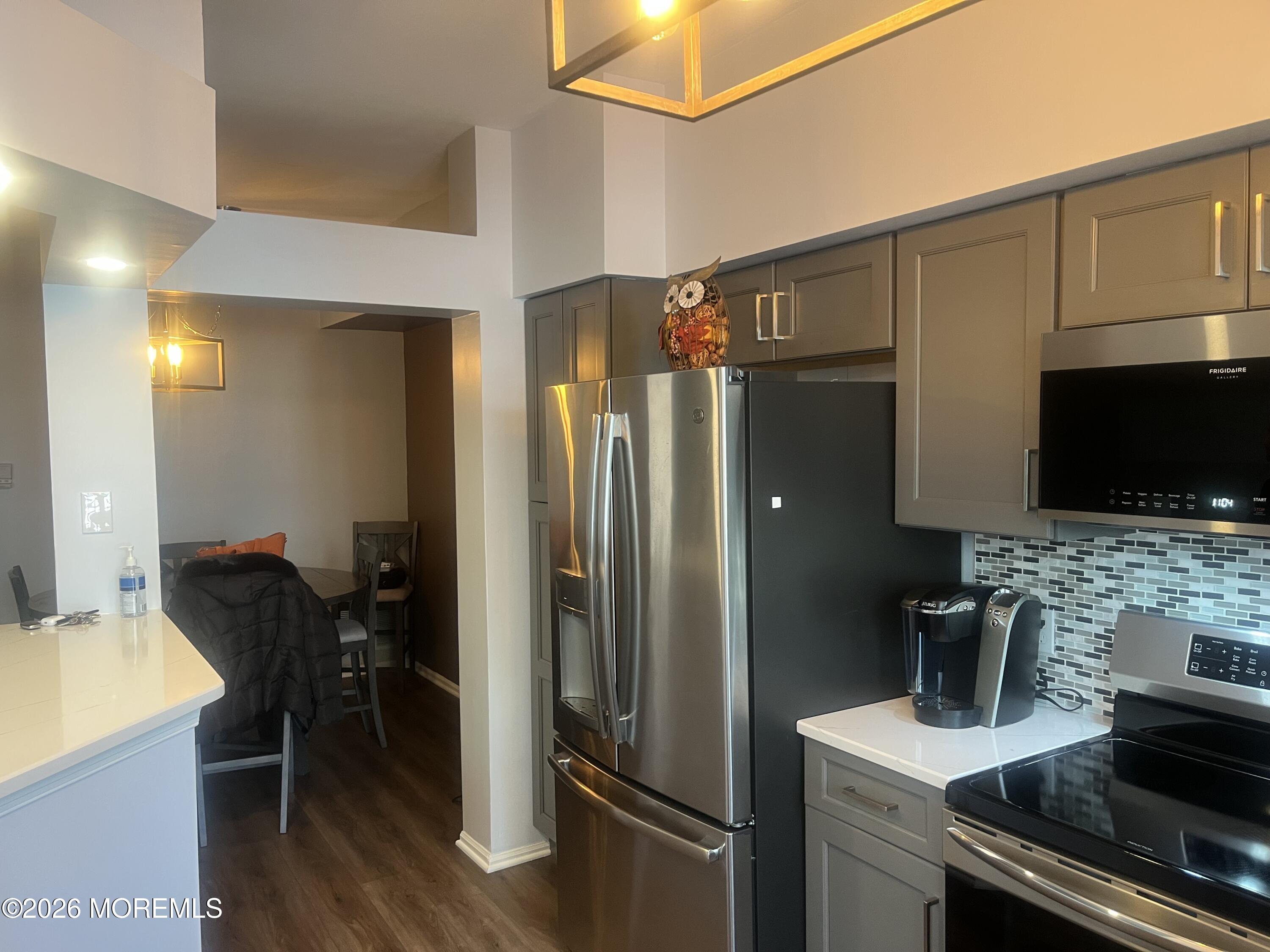 18 Birchwood Road Bedminster, NJ 07921 - Photo 7 of 17 18 p