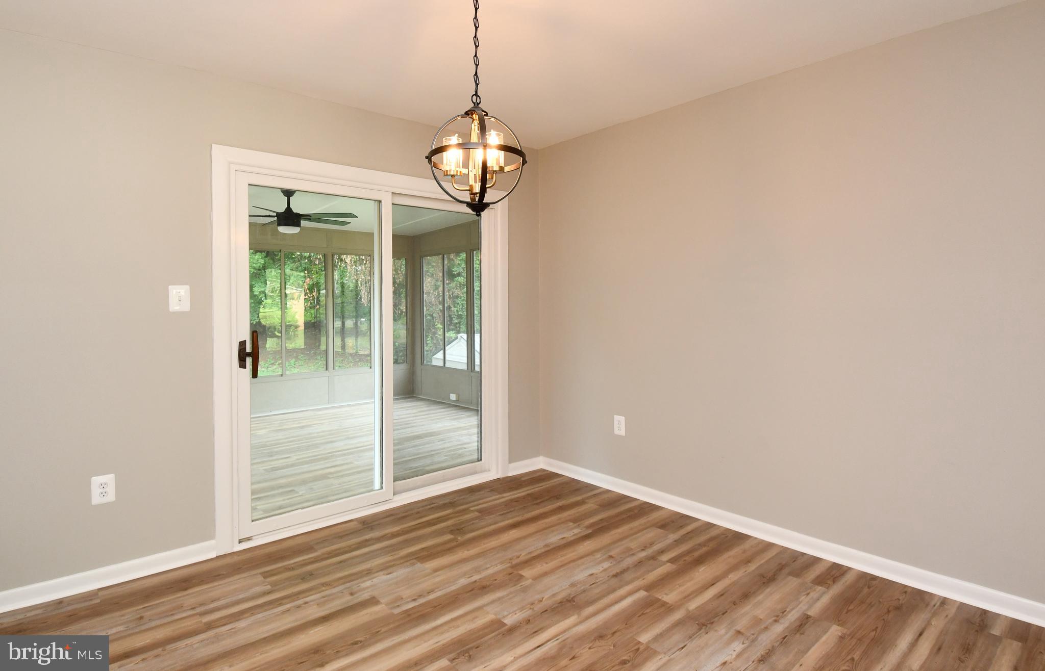 13409 Delaney Road Woodbridge, VA 22193 - Photo 11 of 38 Gallery Image 11