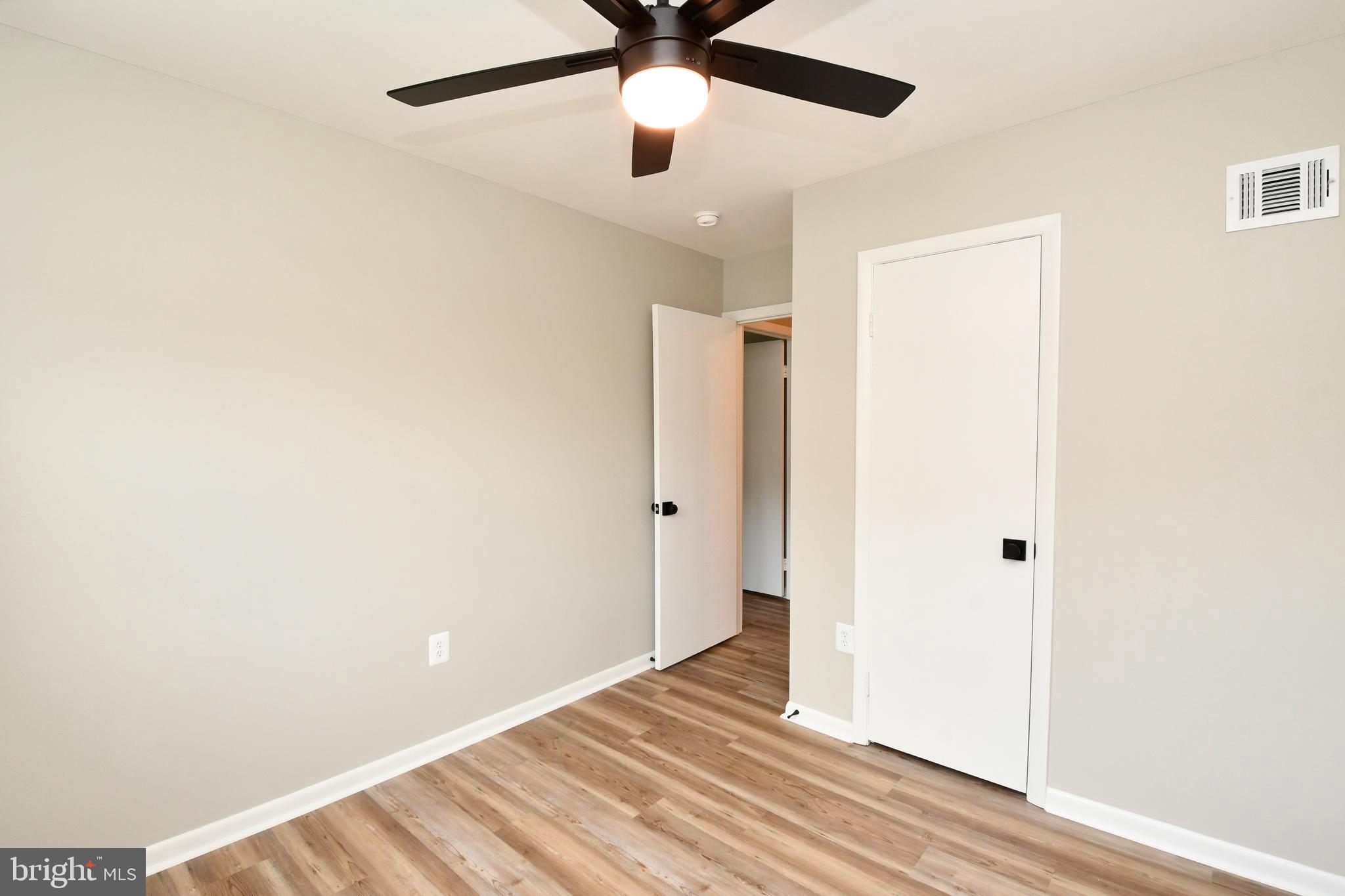 13409 Delaney Road Woodbridge, VA 22193 - Photo 18 of 38 Gallery Image 18
