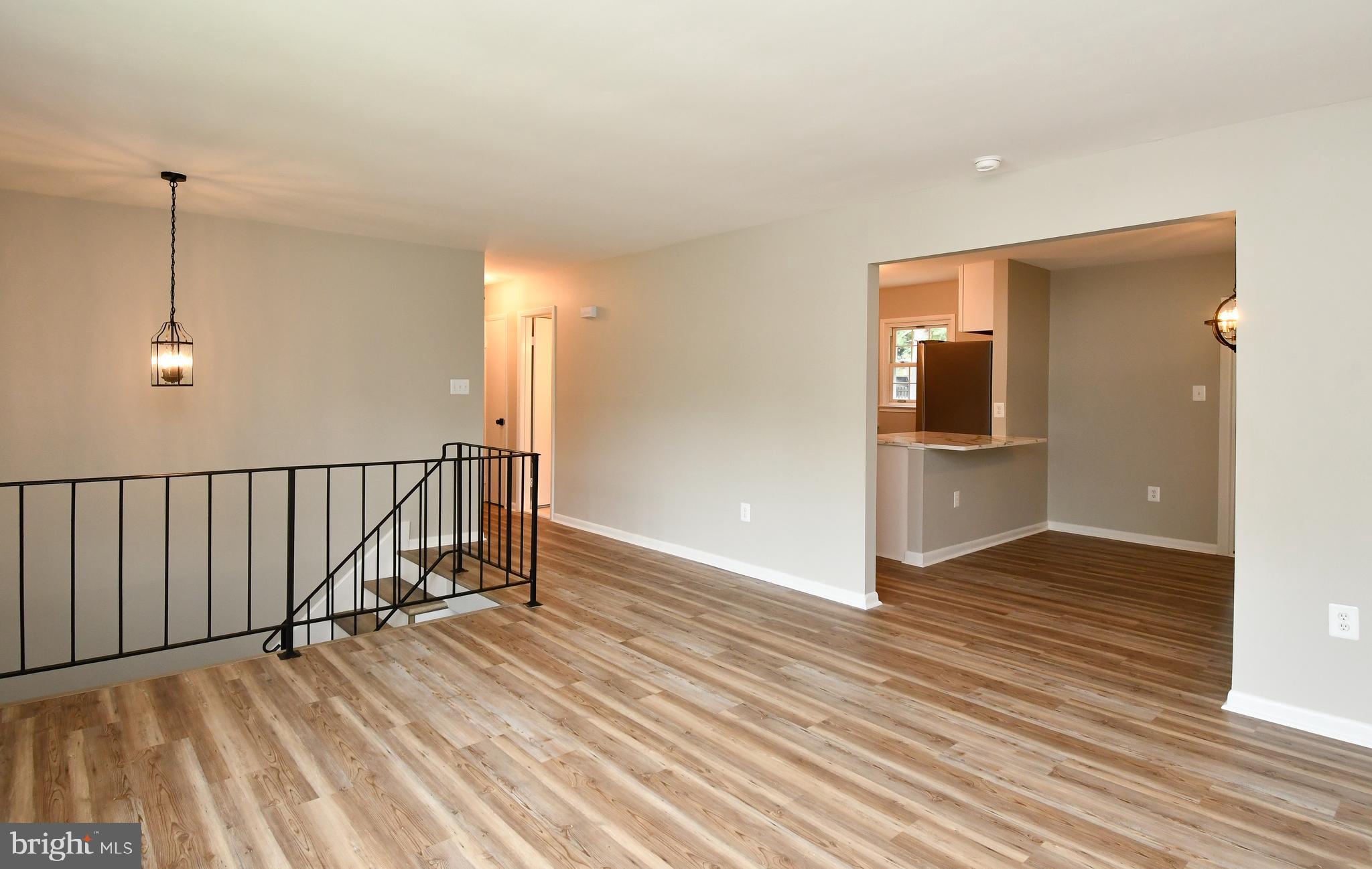 13409 Delaney Road Woodbridge, VA 22193 - Photo 9 of 38 Gallery Image 9