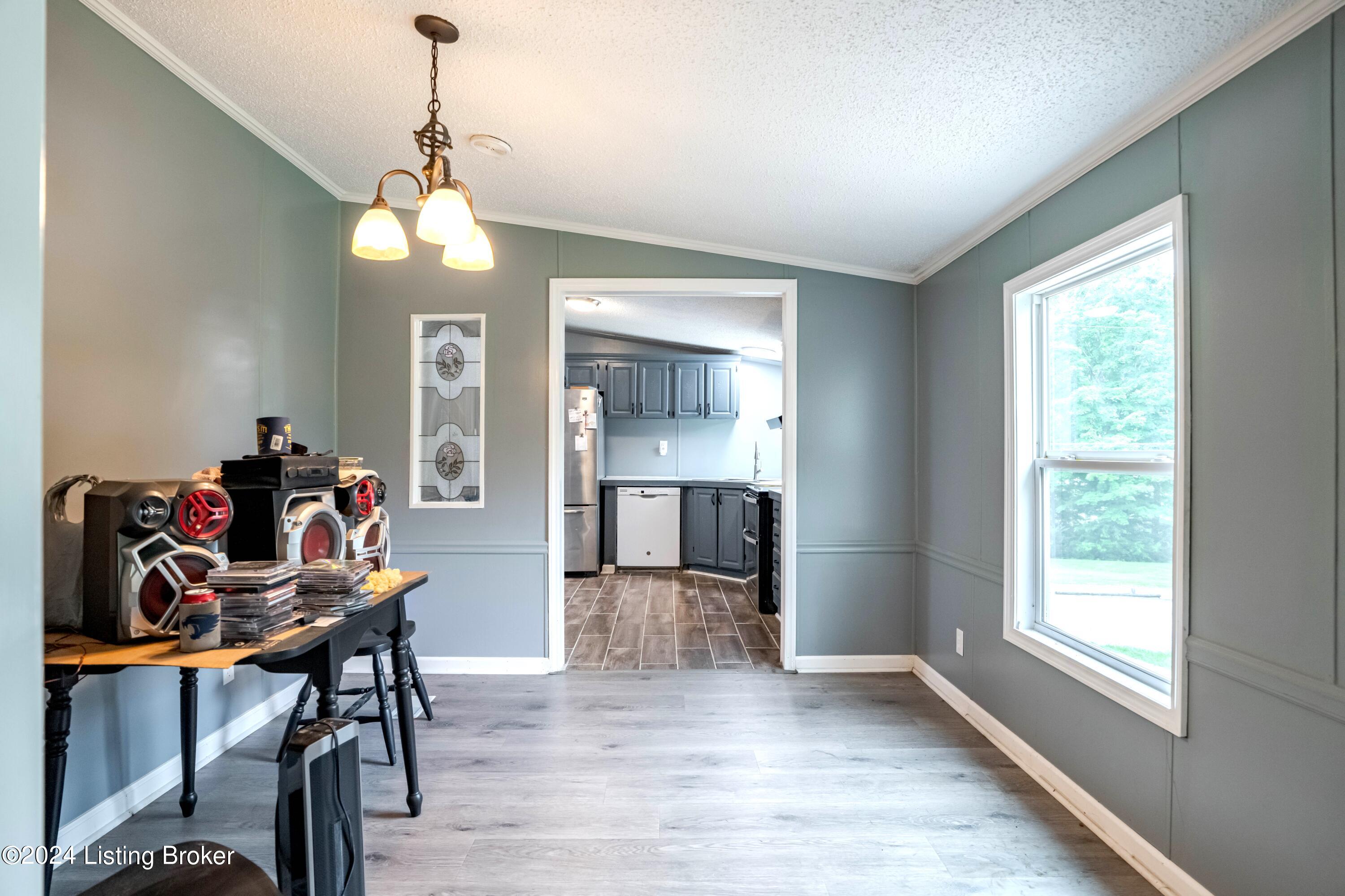 9145 Lagrange Road La Grange, KY 40031 - Photo 13 of 33 Dining Room
