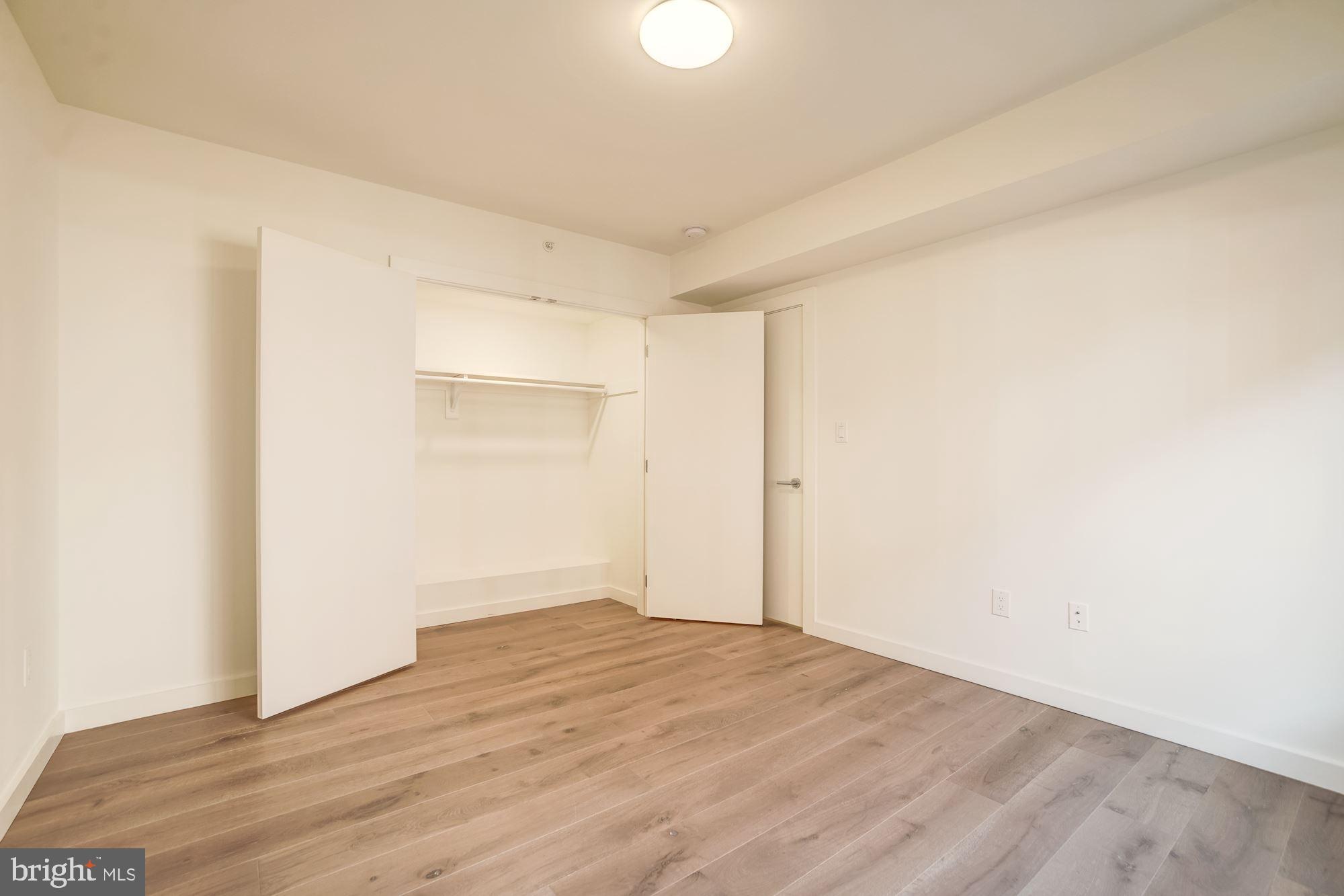 446 Ridge Street Northwest Washington, DC 20001 - Photo 12 of 19